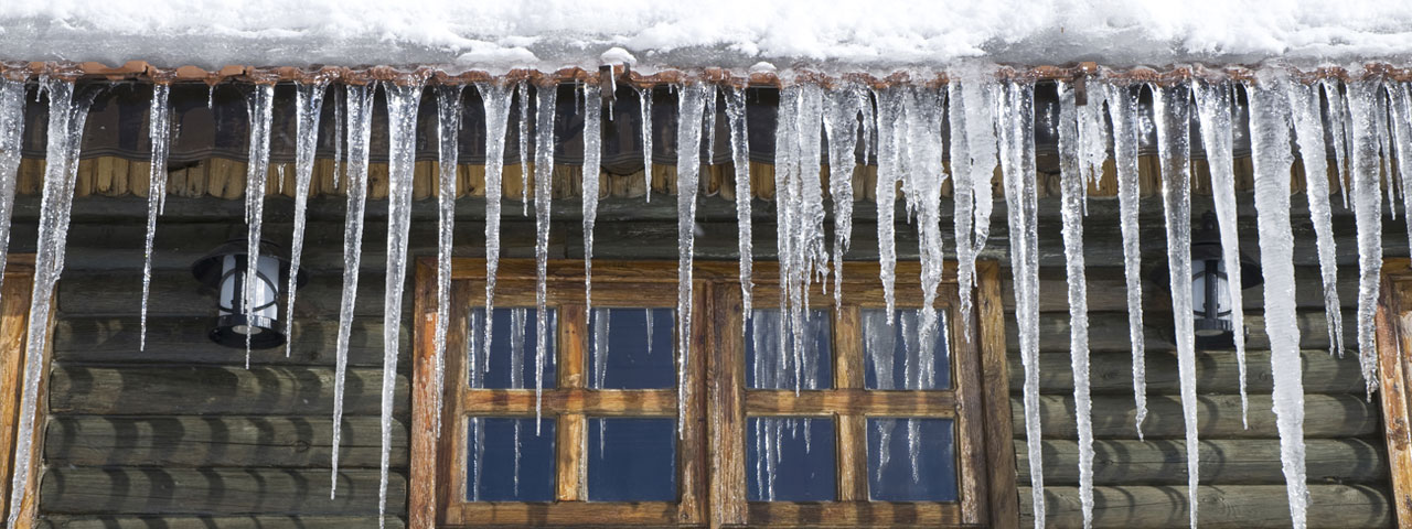spray foam prevents ice dams by providing proper insulation in Irvine attic spaces